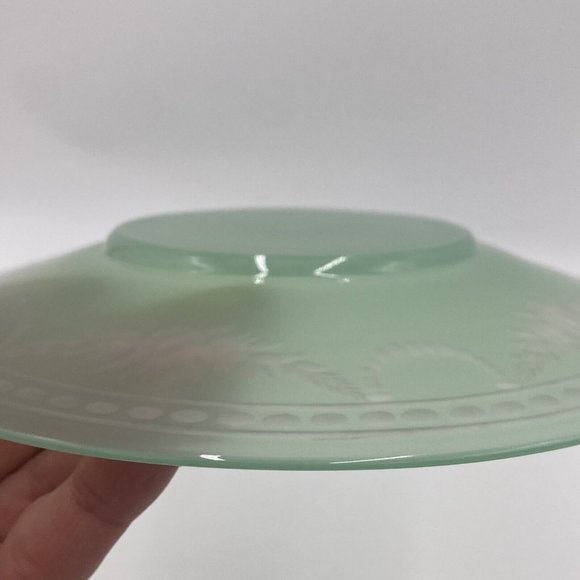 Jade Green Art Glass 7” Plates Engraved to Alabaster, Carder Steuben ? Unmarked - Picture 15 of 16